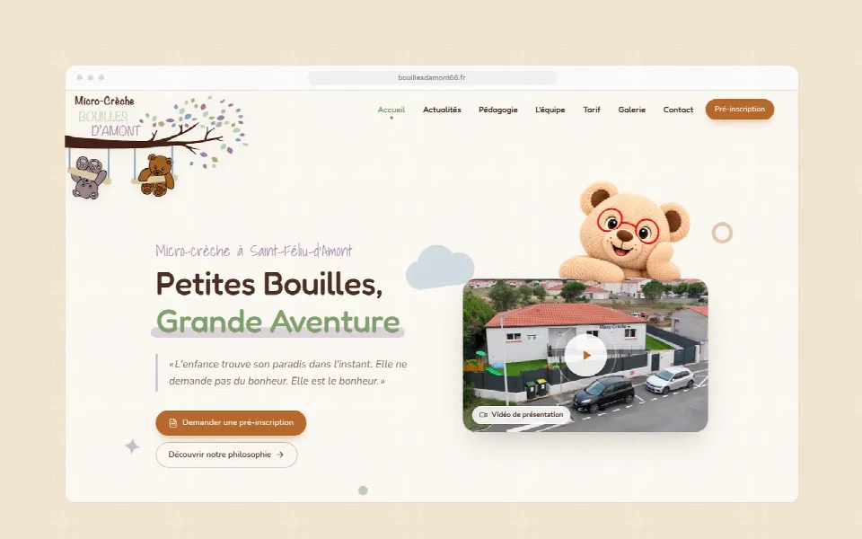 Site de la micro-crèche Bouilles d’Amont : page d’accueil sur un moniteur